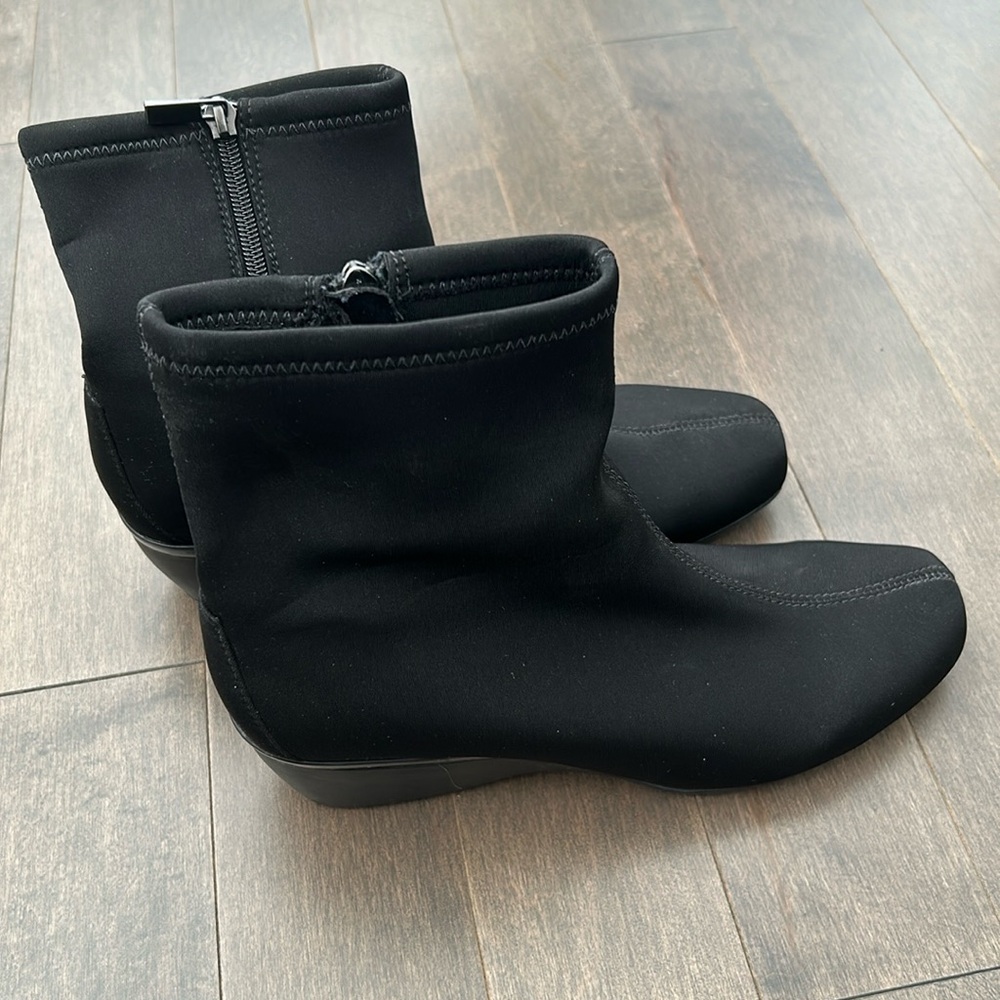 AETREX Women’s Black Nylon Stretch Wedge Ankle Zip Boots, Booties Dress Footwear